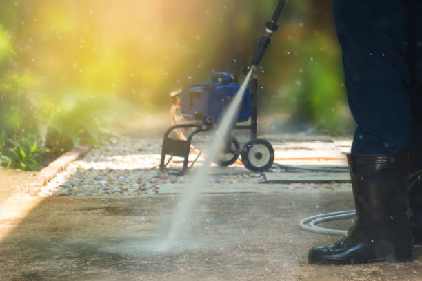 Best Driveway Pressure Washing  in El Rancho, NM